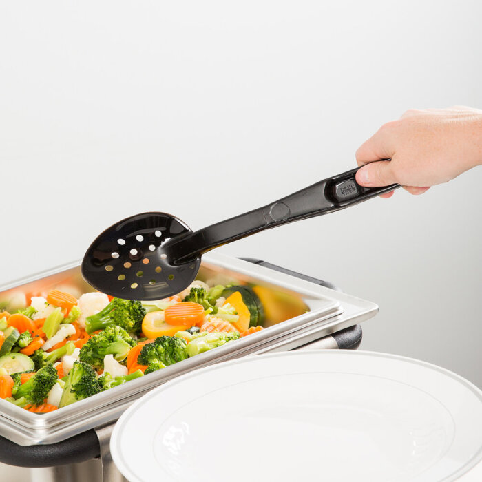 Cambro Camwear Polikarbon Delikli Servis Kaşık Siyah 330 mm SPOP13CW110 - 3